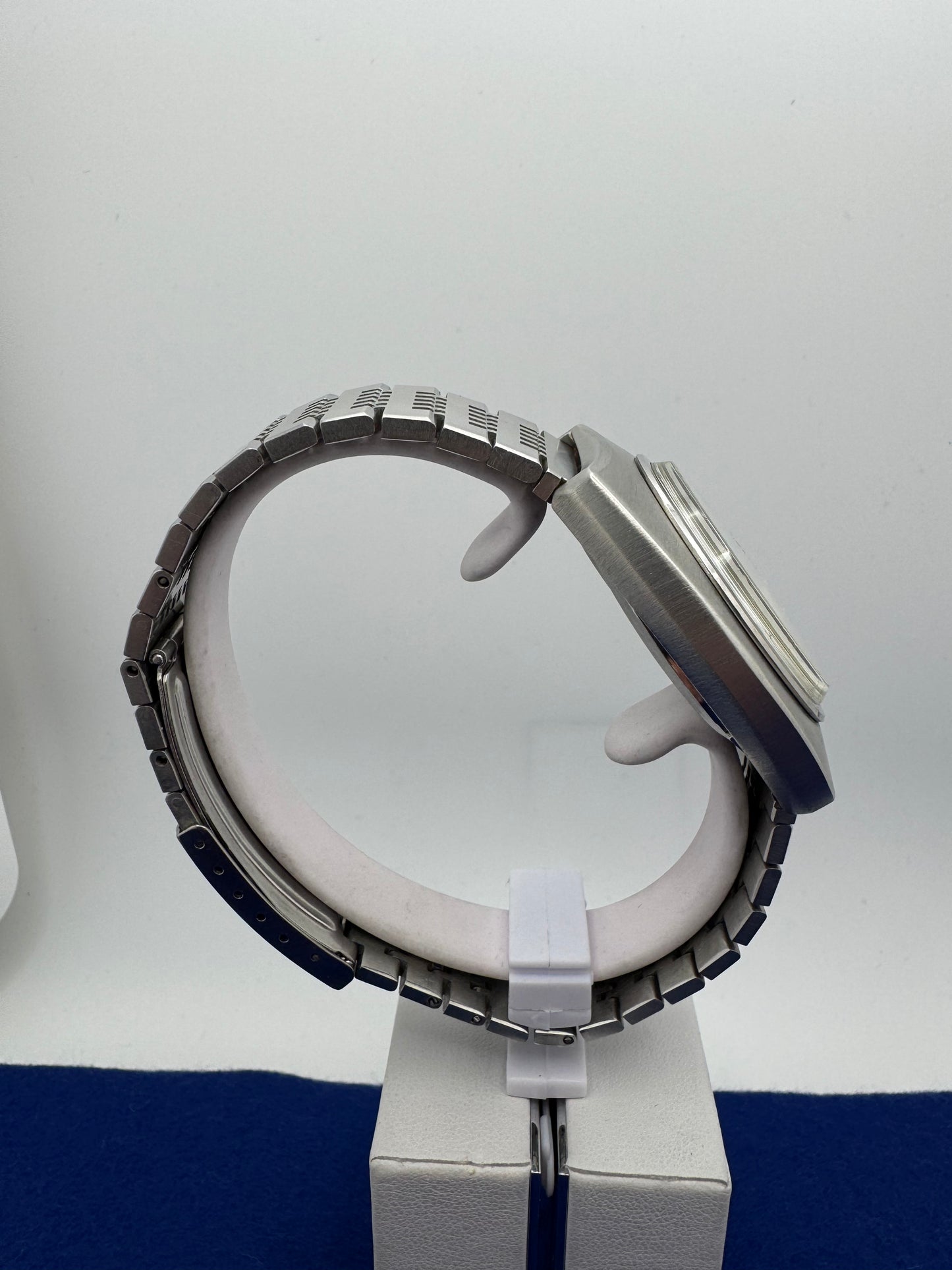 Seiko Electronic EL-370     Ref. 3702-7000 - (November 1970)