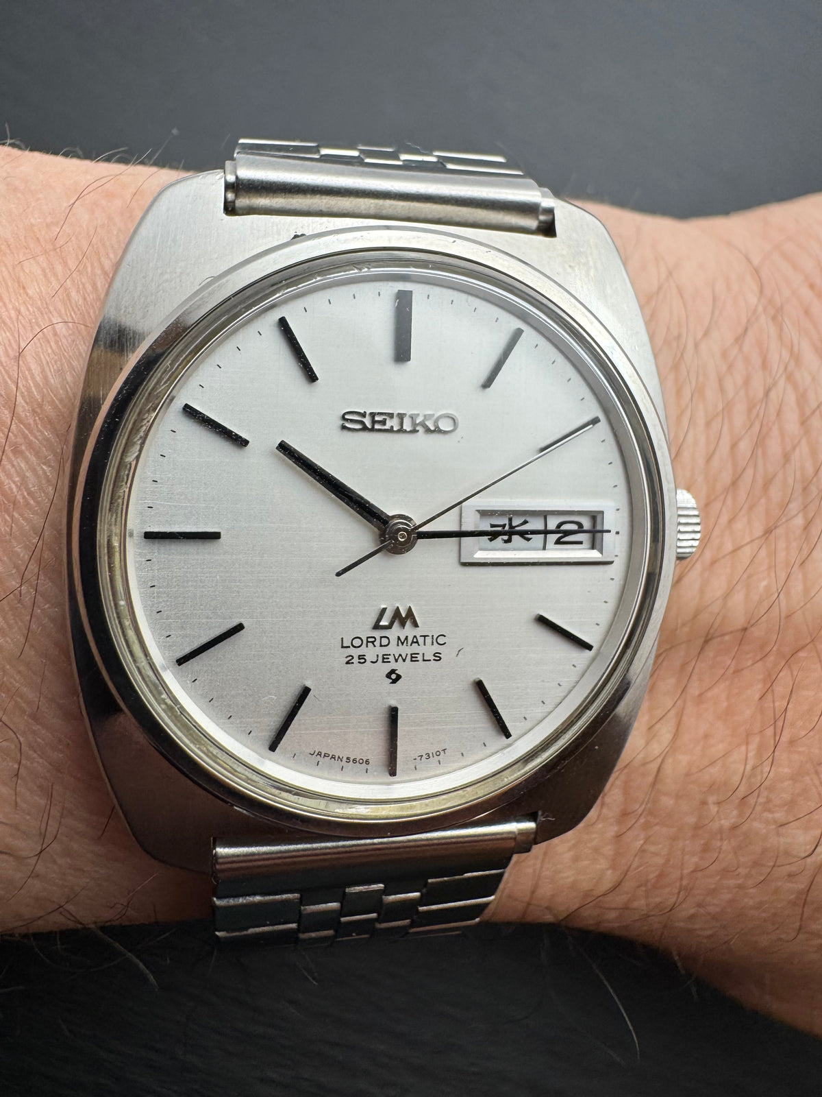 Seiko Lord Matic 5606-7130 – Caliber 5606, 25 jewels, Suwa Seikosha – Linen dial, monocoque case – July 1970 – freshly serviced