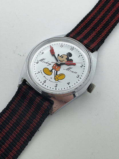 Seiko Mickey Mouse 5000-7000 – Remontage manuel, années 1970 – avec bracelet Disney d’origine