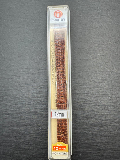 maruman – Vintage NOS Rindlederband mit Eidechsen-Prägung (Lizard-Optik) in Cognacbraun, 12 mm, silberfarbene Schließe, mit Box (Japan)