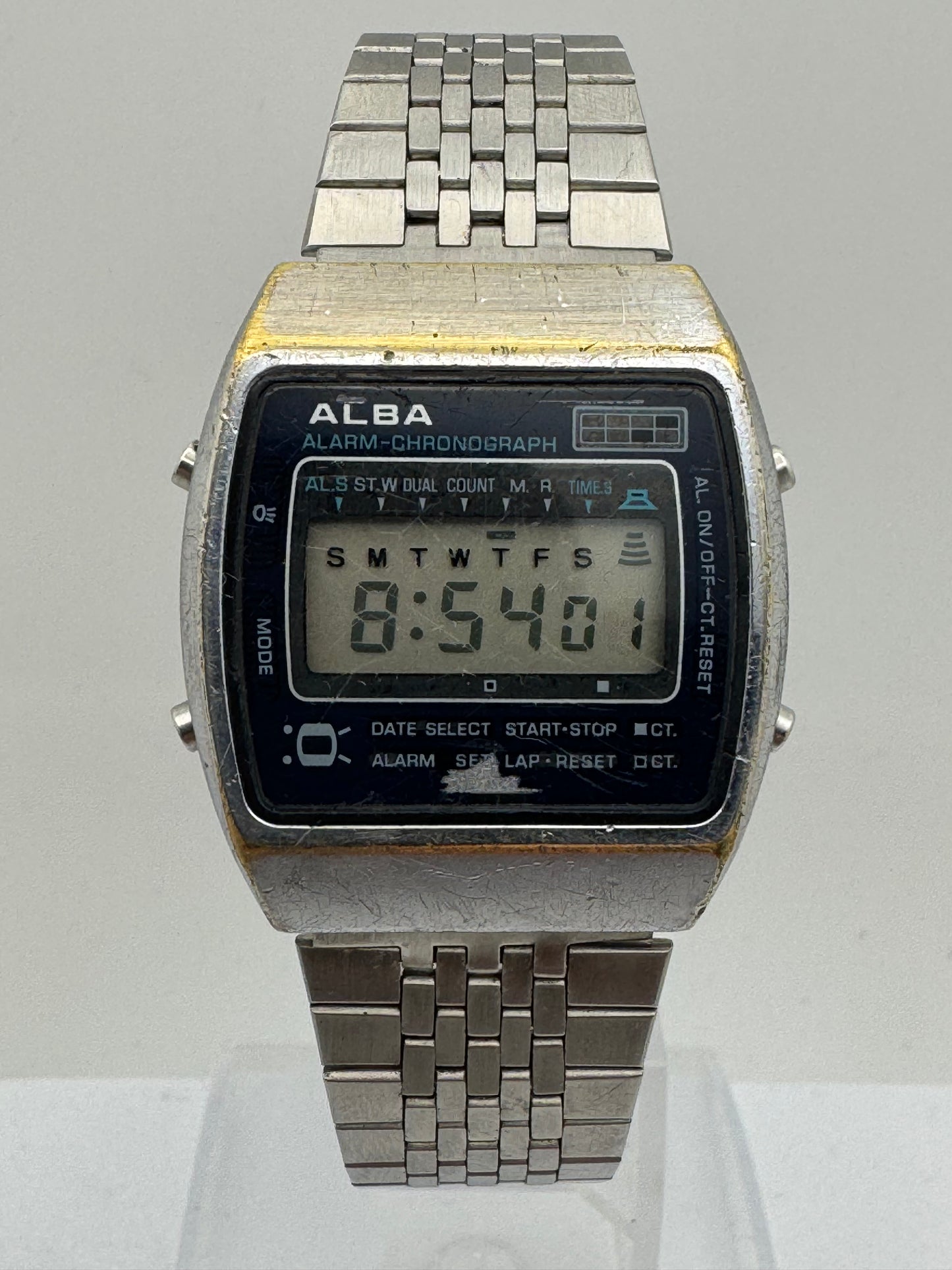 Seiko ALBA Alarm-Chronograph Y749-401A (April 1981)