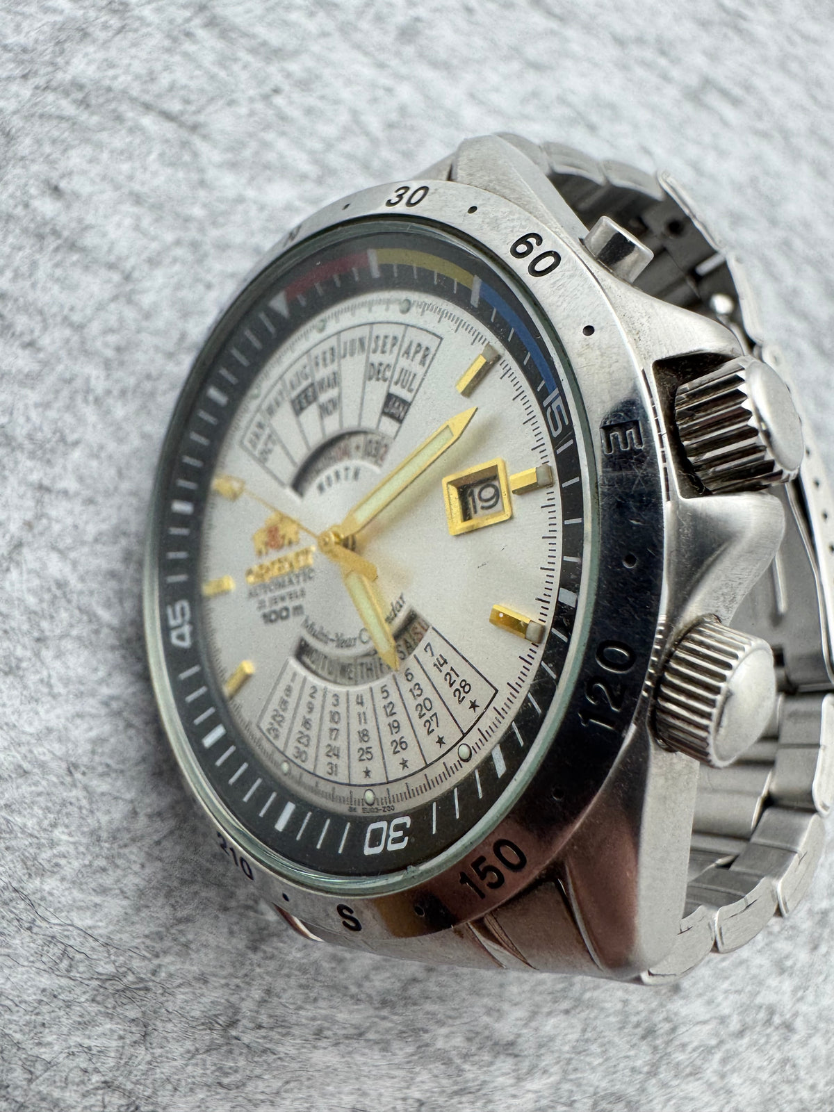 Orient Multi-Year Calendar 100 m – JDM - Automatic with Compass Bezel – 2000s - approx. 44 mm