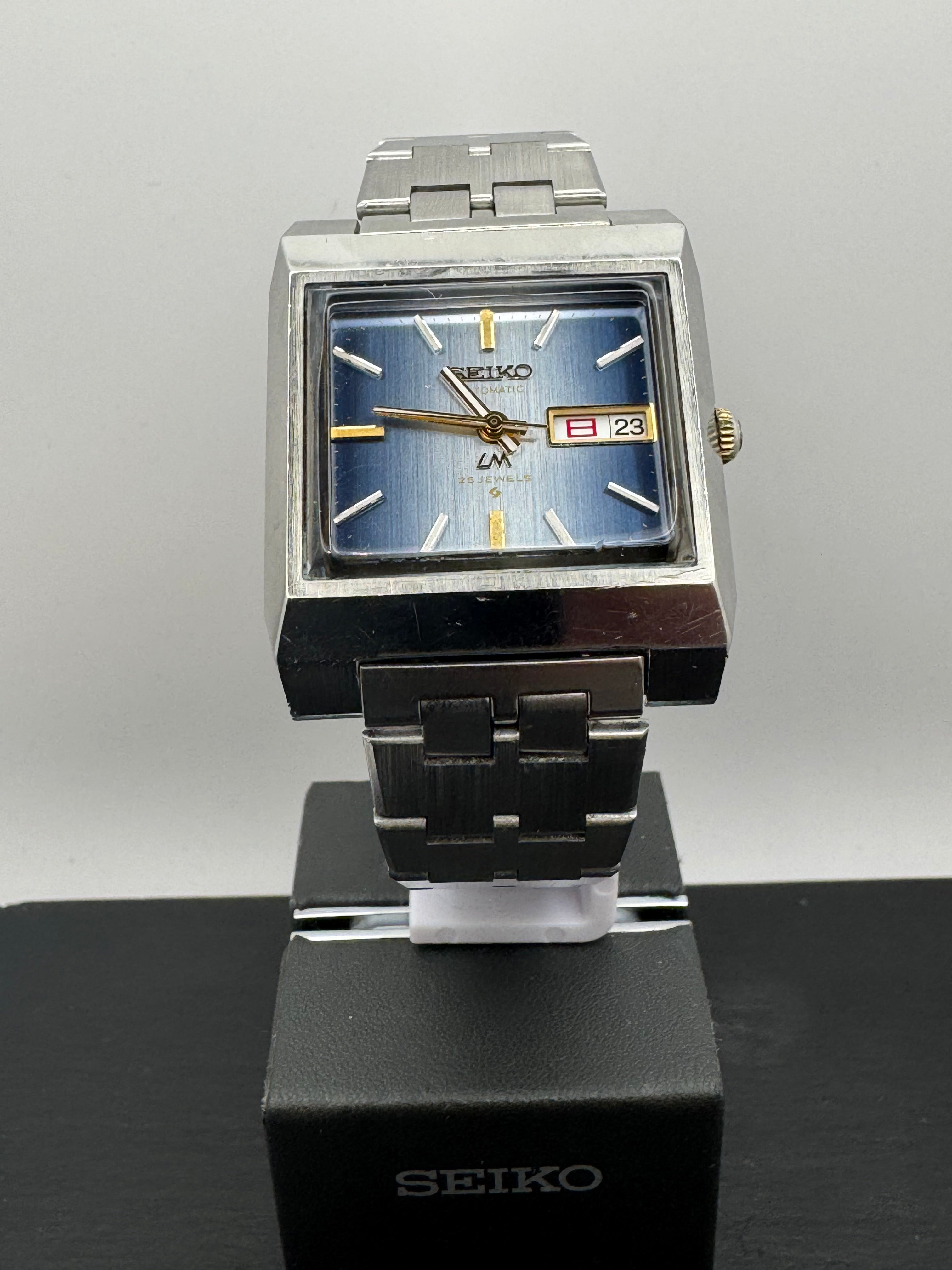 SEIKO LORD MATIC 56LM 1975年 青いロードマチック Seiko LM (Lord Matic) 5606-5160 – Januar 1975 – Japanese