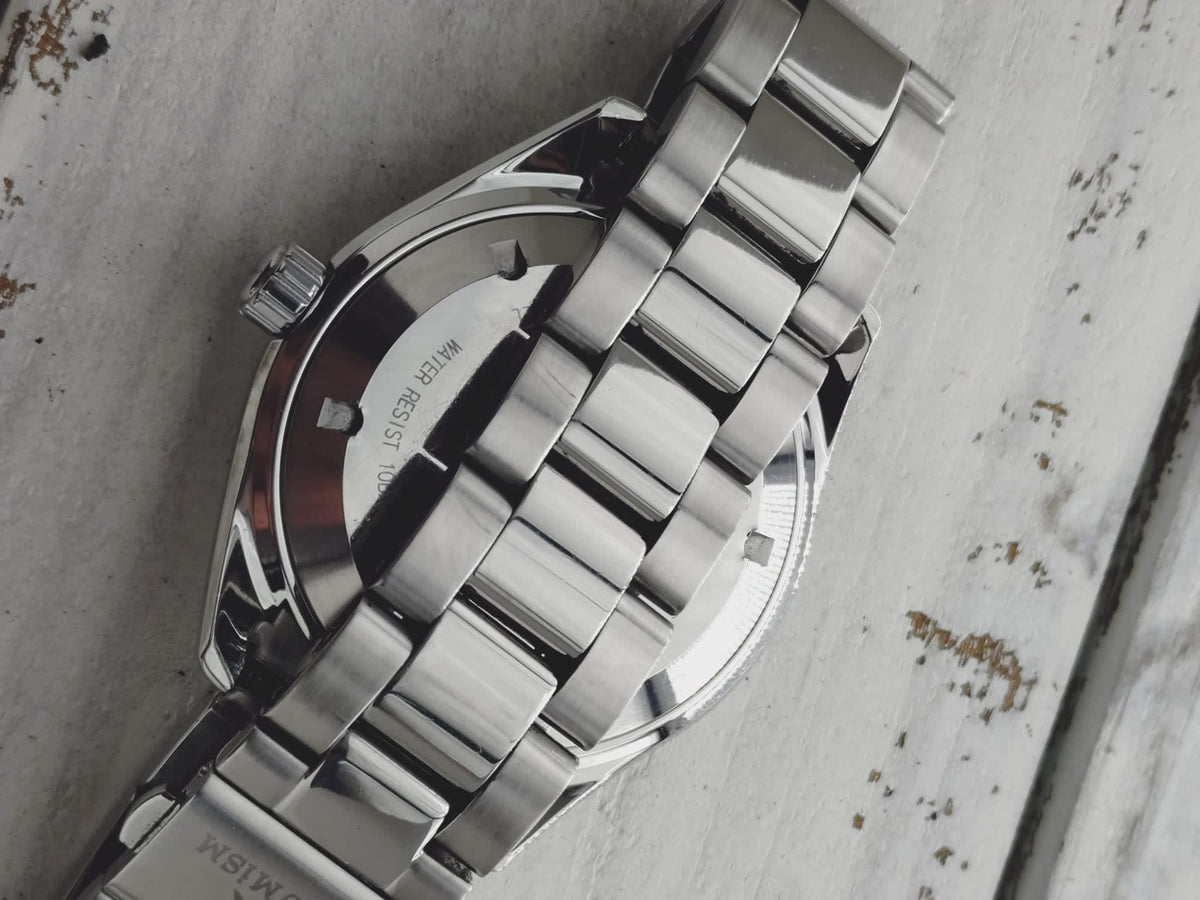 Rarity: TAKUMiSM Shinshu TEC0100W – No. 145 of 150 – built by Japanese master watchmakers – practically unobtainable in Europe