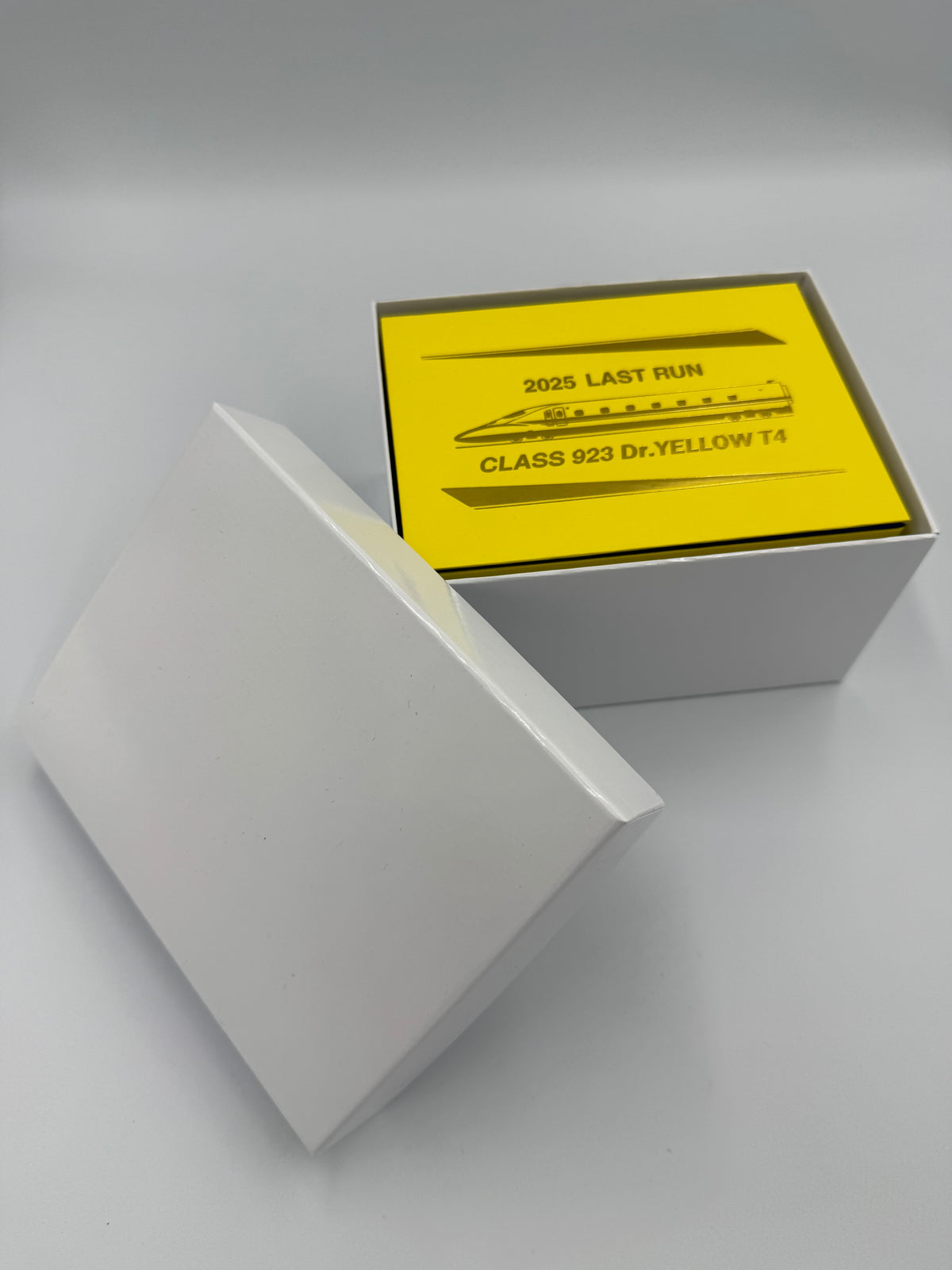 Seiko × Shinkansen Class 923 „Doctor Yellow T4 – Last Run" – Gedenkchronograph Nr. 4244 von 5.000 – ungetragen mit Box und Zertifikat