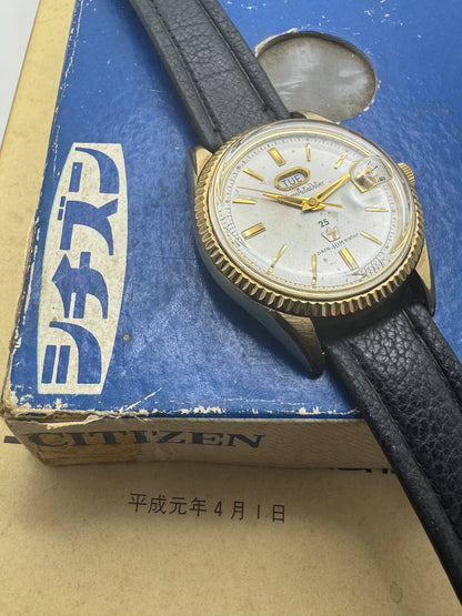 Citizen Auto Dater Seven 25 Jewels – Ref. AW14701 – 40,1 mm Gehäuse – Tag/Lupendatum - in Japan revidiert