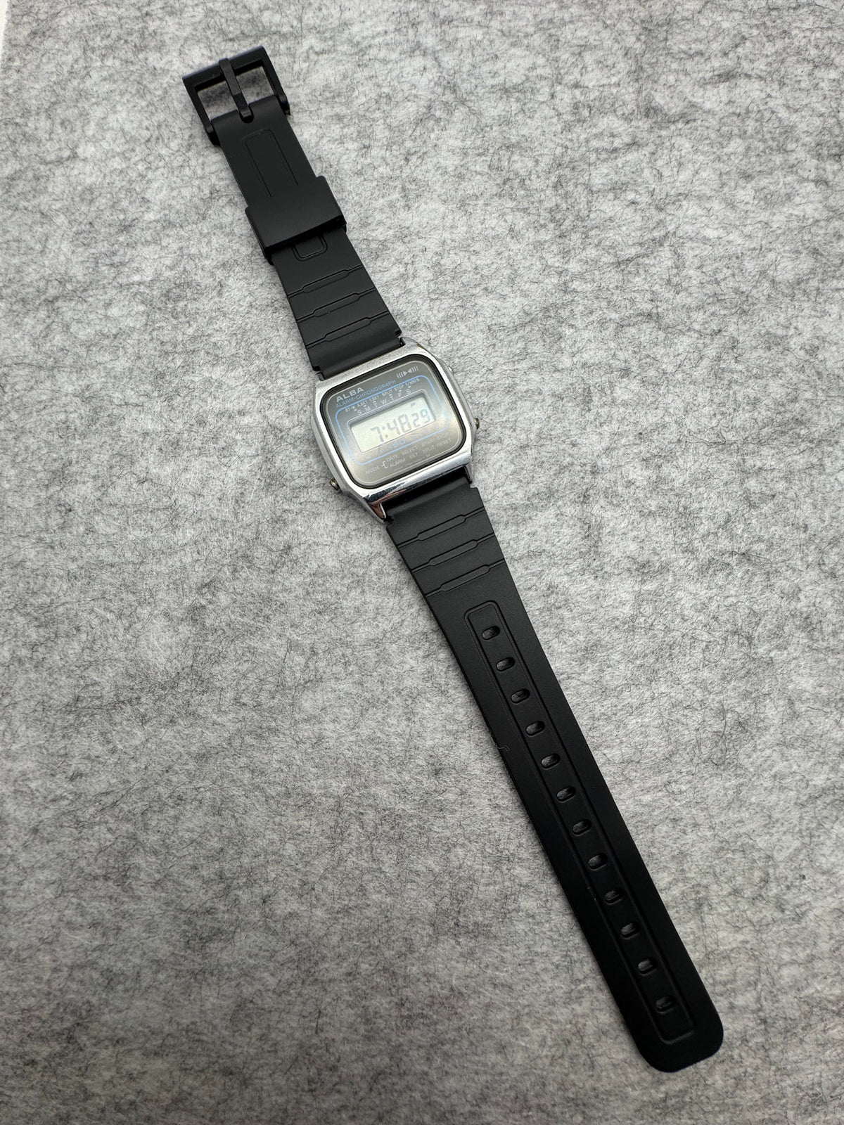 ALBA Alarm-Chronograph Y799-5020 – Dezember 1985 – Seiko-Zweitmarke, digitale JDM-Uhr – revidiert, neues Band