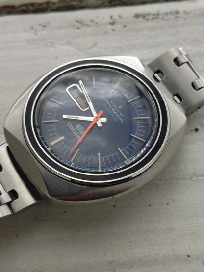 Seiko 5 Sports 6106-8560 – Feb. 1970 – blaues Dial, Originalband, revidiert
