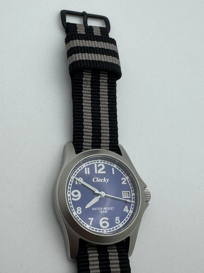 Clocky KY020M – blue dial, 10 BAR, stainless steel – compact 33.1mm – revised 2026