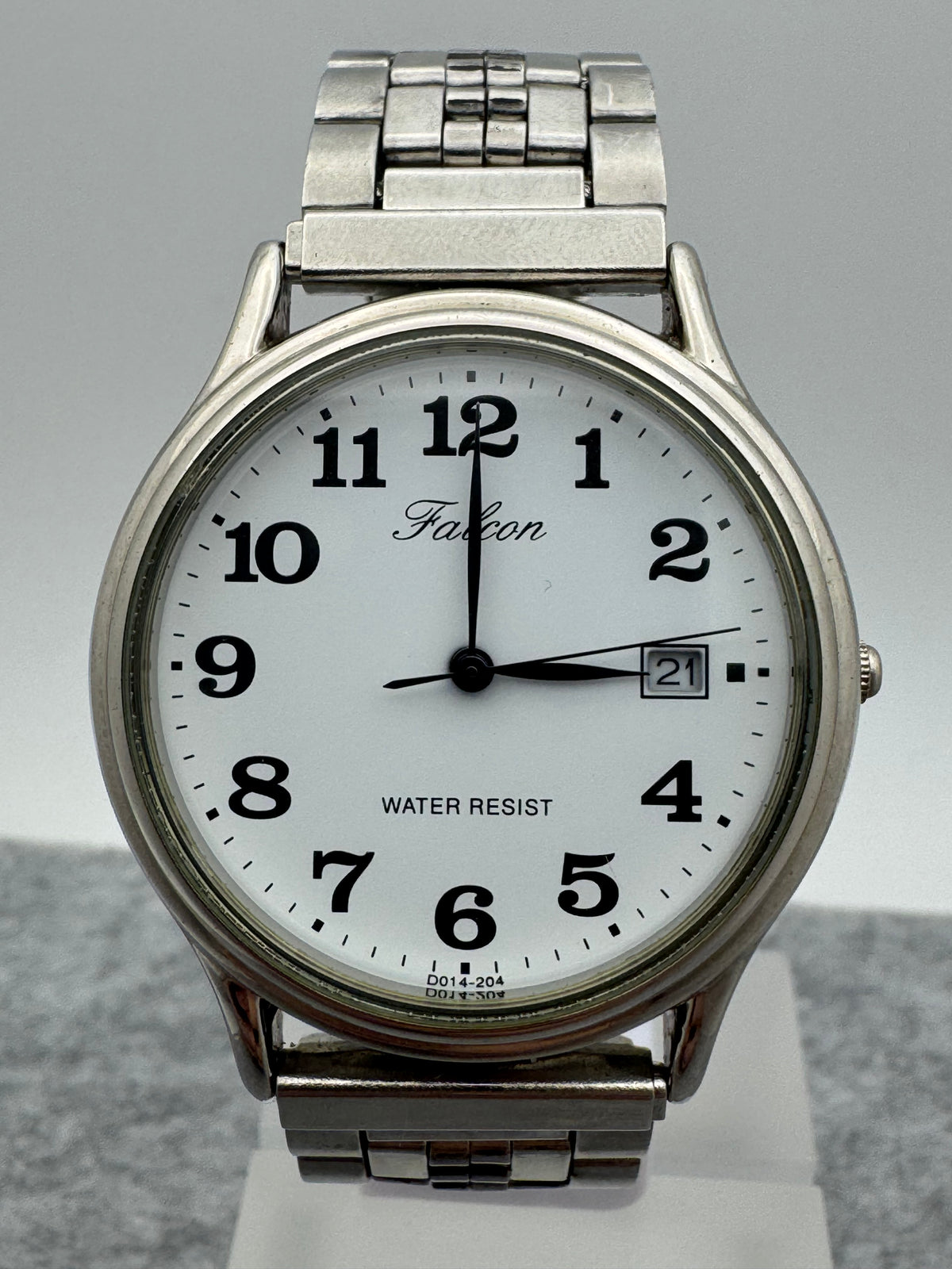 Q&Q Falcon 2115 - JDM Quartz with Date - Citizen Sub-brand from Japan