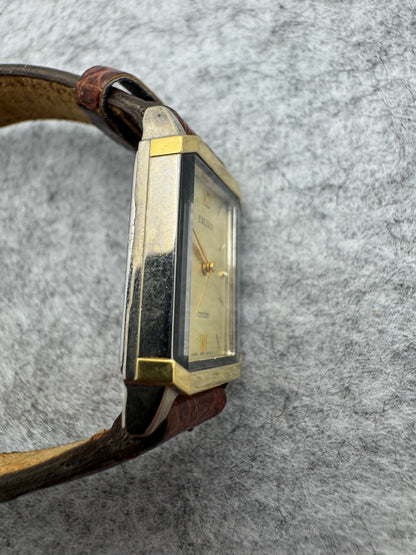 Citizen Exceed – April 1987 - Bicolor Tank case with onyx bezel – Caliber 3330, anti-magnetic