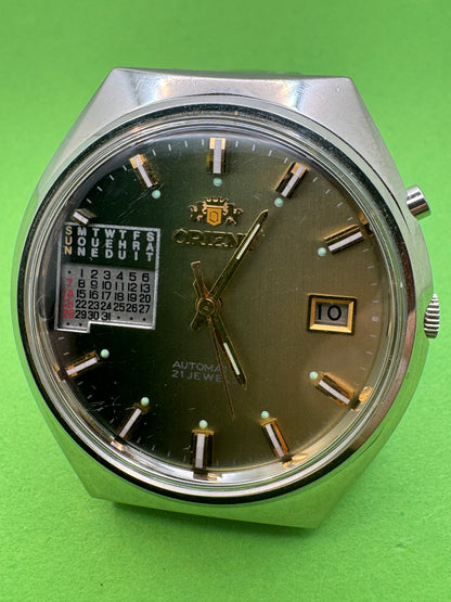 ORIENT Automatic – Referenz M469743-4A PT Seltene Day-Date-Kalenderuhr mit Mehrsprach-Kalender | revidiert in Japan