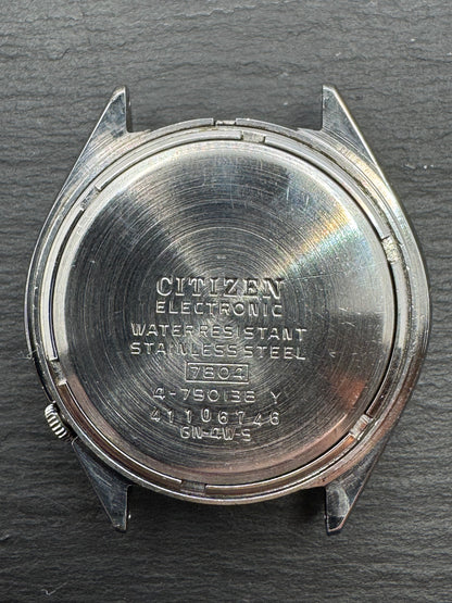 Citizen Cosmotron Electronic 4-790138 Y aus November 1974 mit blauem Sunburst-Zifferblatt und Originalband