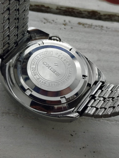 Seiko 5 Sports 6119-6020 – Calibre 6119, 21 rubis, Suwa Seikosha – lunette interne via la couronne, « Water 70 Proof » – novembre 1968 – fraîchement révisée