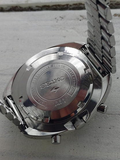 Seiko 5 Sports JDM Speed-Timer 7017-6010 – Caliber 7017, flyback chronograph with inner bezel, Daini Seikosha – February 1971 – freshly serviced