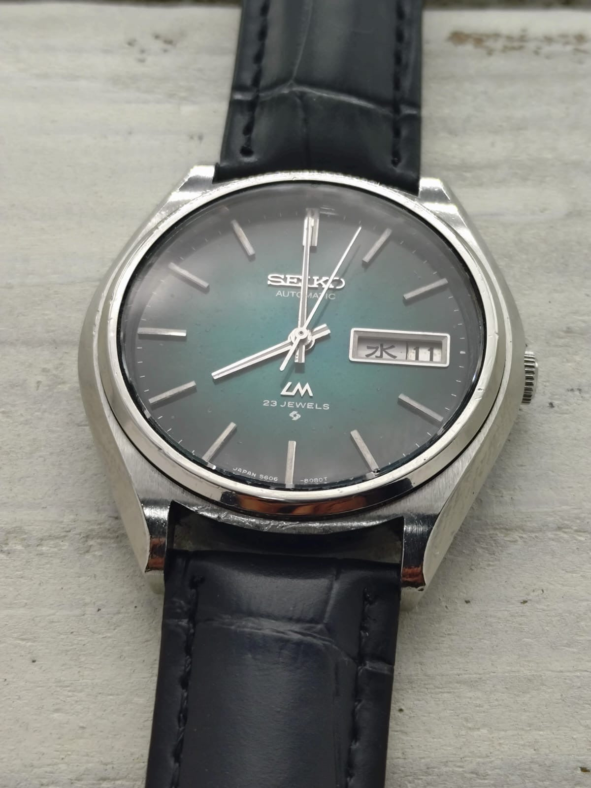 Seiko Lord Matic 5606-8050 – Caliber 5606A, 23 jewels – green gradient dial – Mitsui Group service anniversary watch, November 1974 – freshly serviced