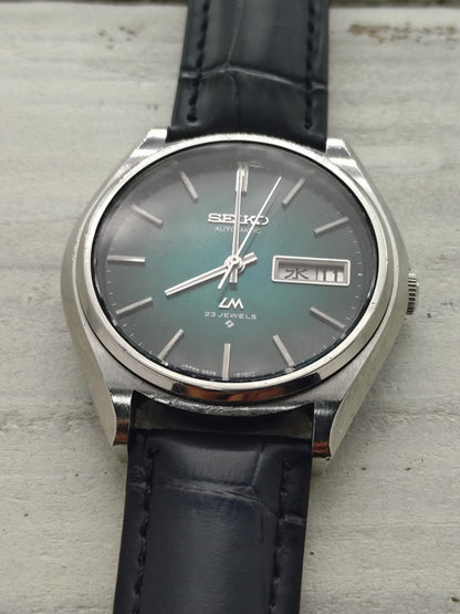 Seiko Lord Matic 5606-8050 – Caliber 5606A, 23 jewels – green gradient dial – Mitsui Group service anniversary watch, November 1974 – freshly serviced