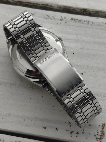 Seiko Quartz Type II – Réf. 4623-8030 – Calibre 4623, Daini Seikosha – cadran dégradé vert – janvier 1977