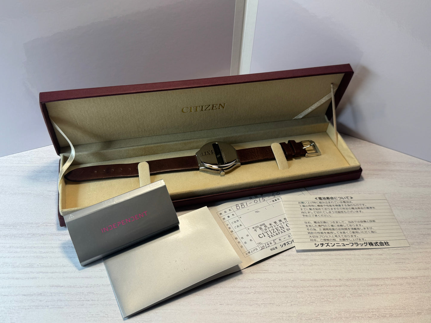 Citizen Independent – Herrenarmbanduhr (Quarz) mit aufklappbarem Deckel, neuwertig
