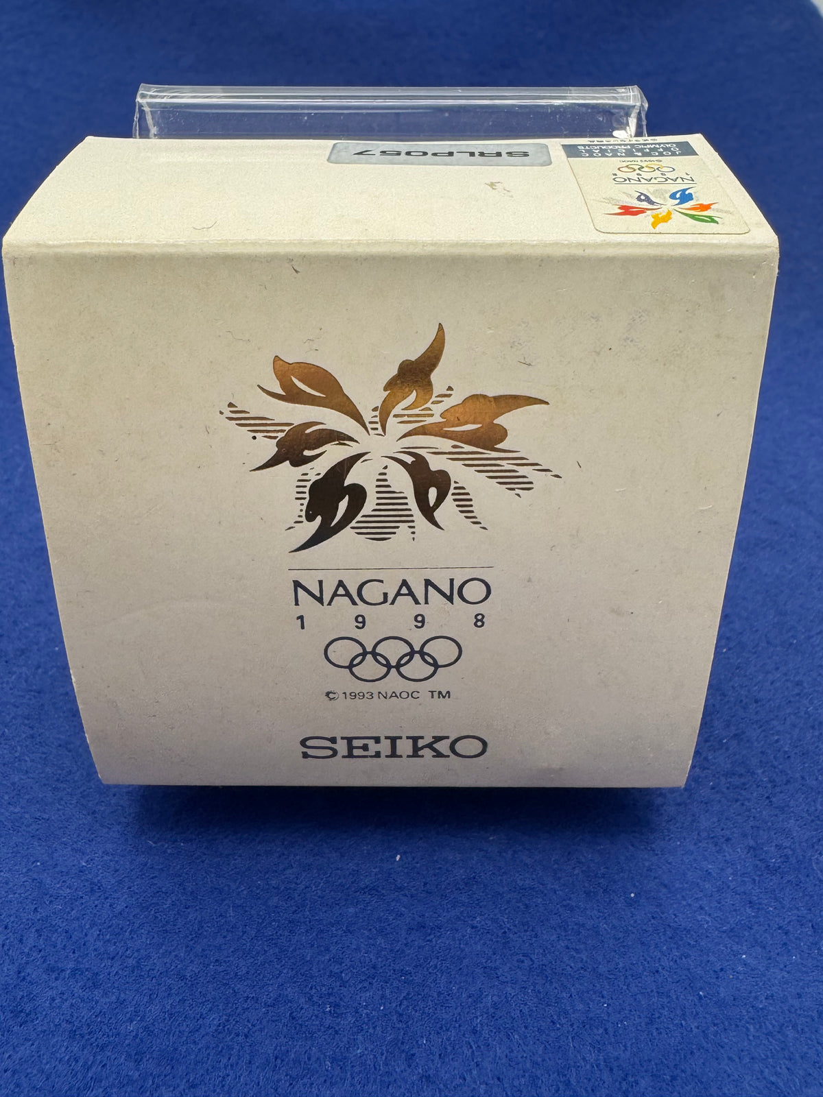 Seiko Pins-Watch Olympic Winter Games Nagano 1998 – Ref. Y136-6F50 – unworn with box