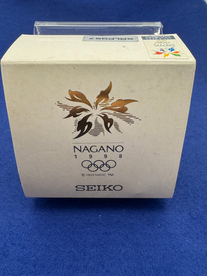 Seiko Pins-Watch Olympic Winter Games Nagano 1998 – Ref. Y136-6F50 – unworn with box