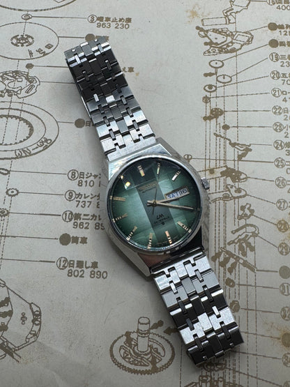 Seiko Lord Matic 5606-8110 – Automatic – July 1975 – green textured dial – freshly serviced