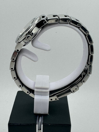Seiko Lucia Quarz-Damenuhr (Ref. 4N21-1180), Dezember 1999, silbernes Zifferblatt, Original-Stahlarmband mit Ersatzgliedern