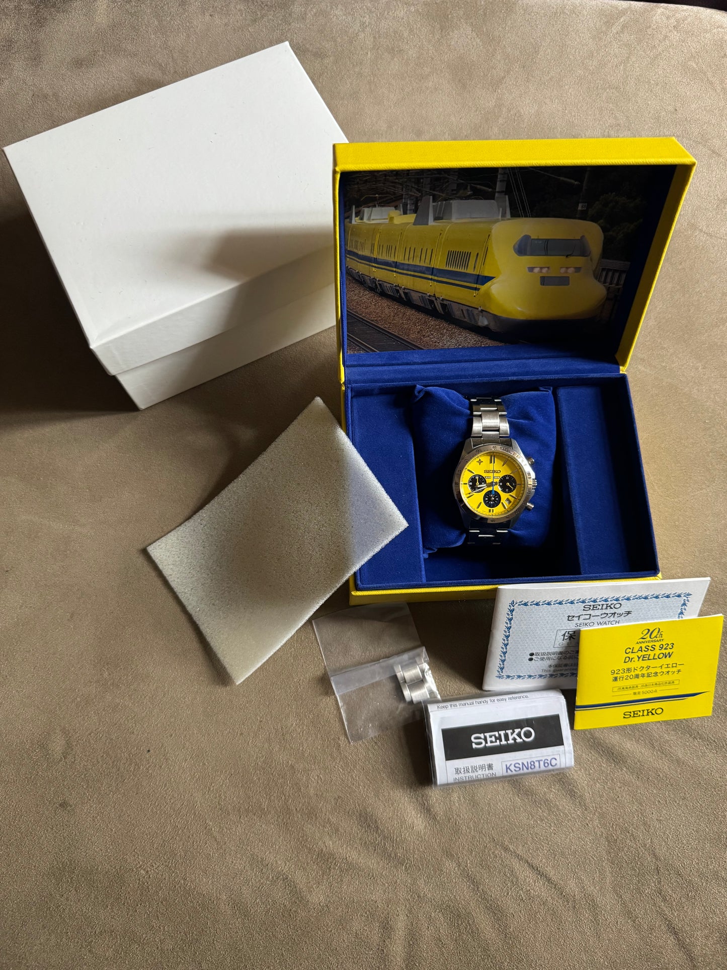 Seiko Chronograph “Dr. Yellow – Class 923 20th Anniversary Limited Edition” (Ref. 8T63-01E0 / No. 426/5000)