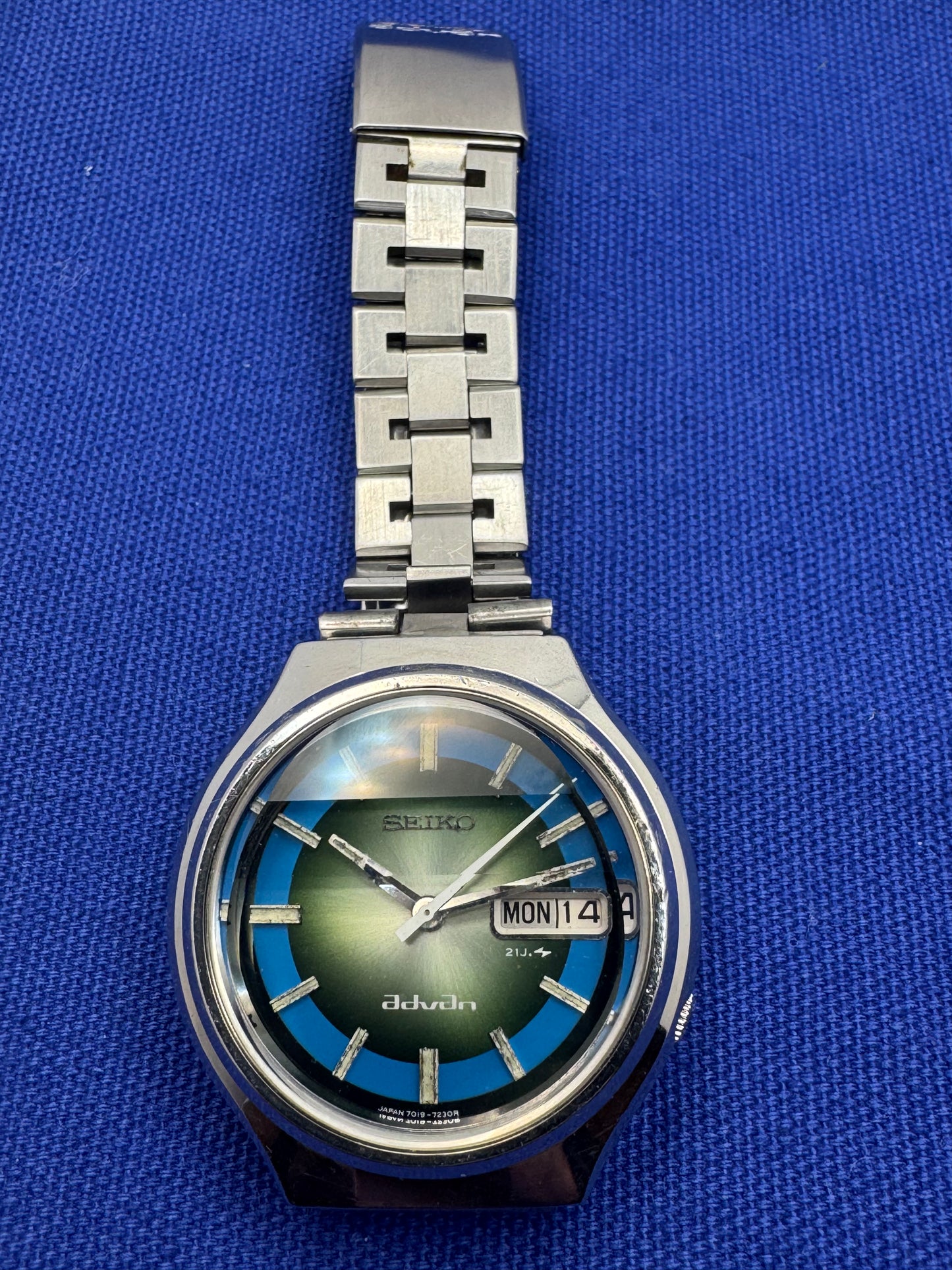 Seiko Advan 7019-7220 – ikonisches 70er Design und frische Revision (November 1972)