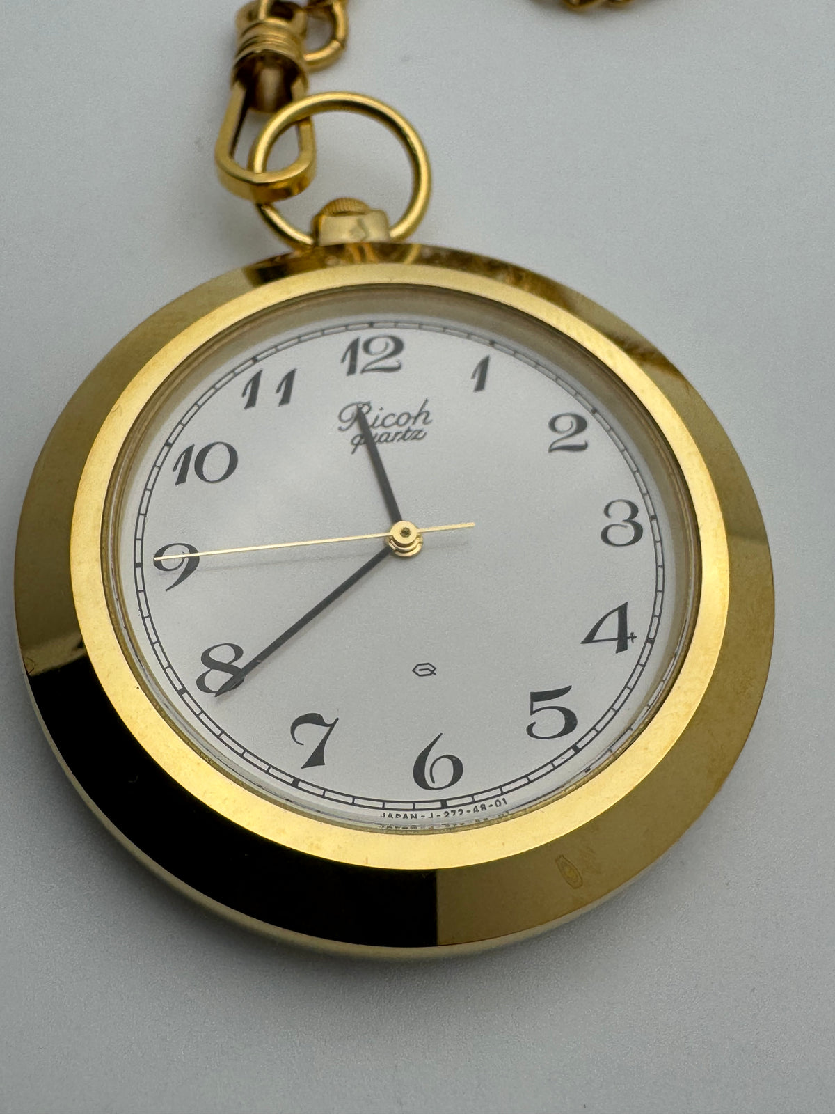 Ricoh Quartz Pocket Watch – Ref. J-272-48-01 – gold-colored – Chain
