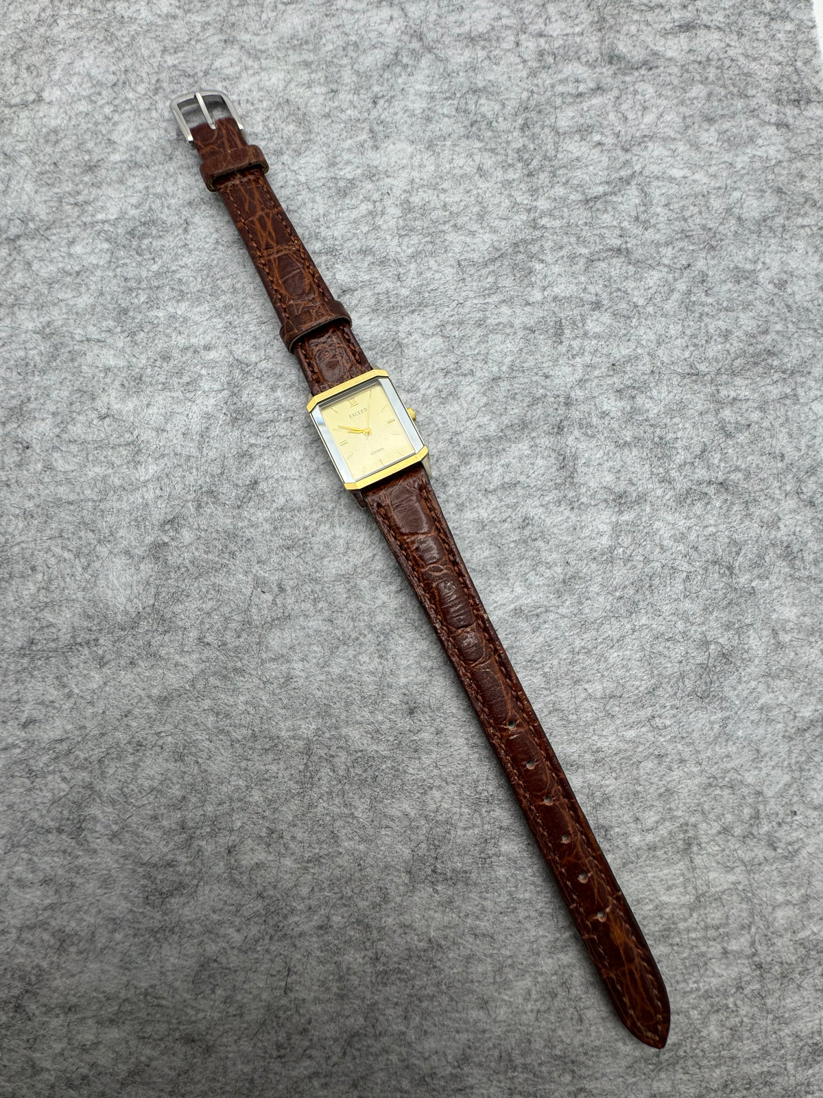 Citizen Exceed – April 1987 - Bicolor Tank case with onyx bezel – Caliber 3330, anti-magnetic