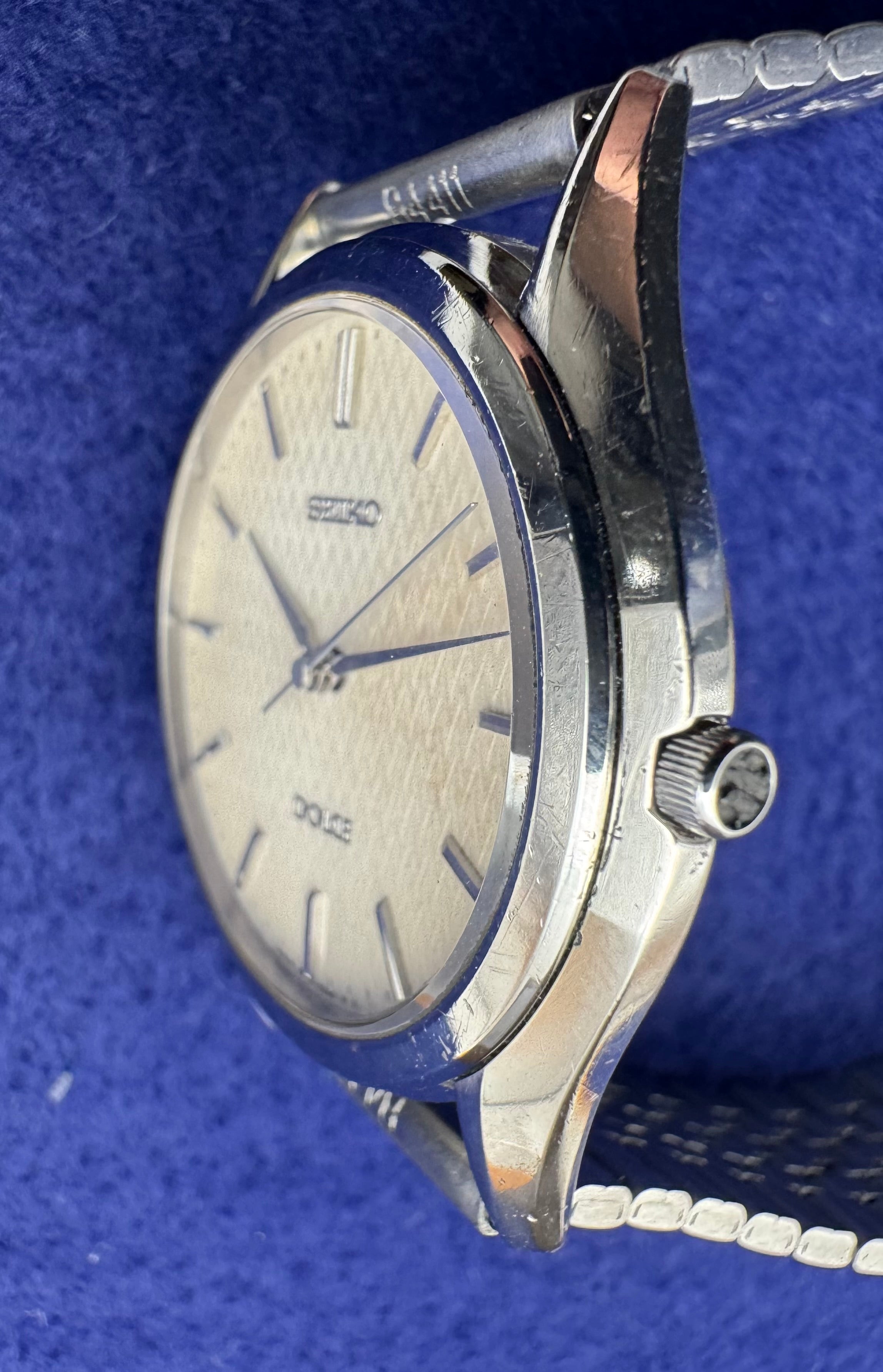 Seiko Dolce 8J41-8160 (September 1997) – Japanese Microbrands