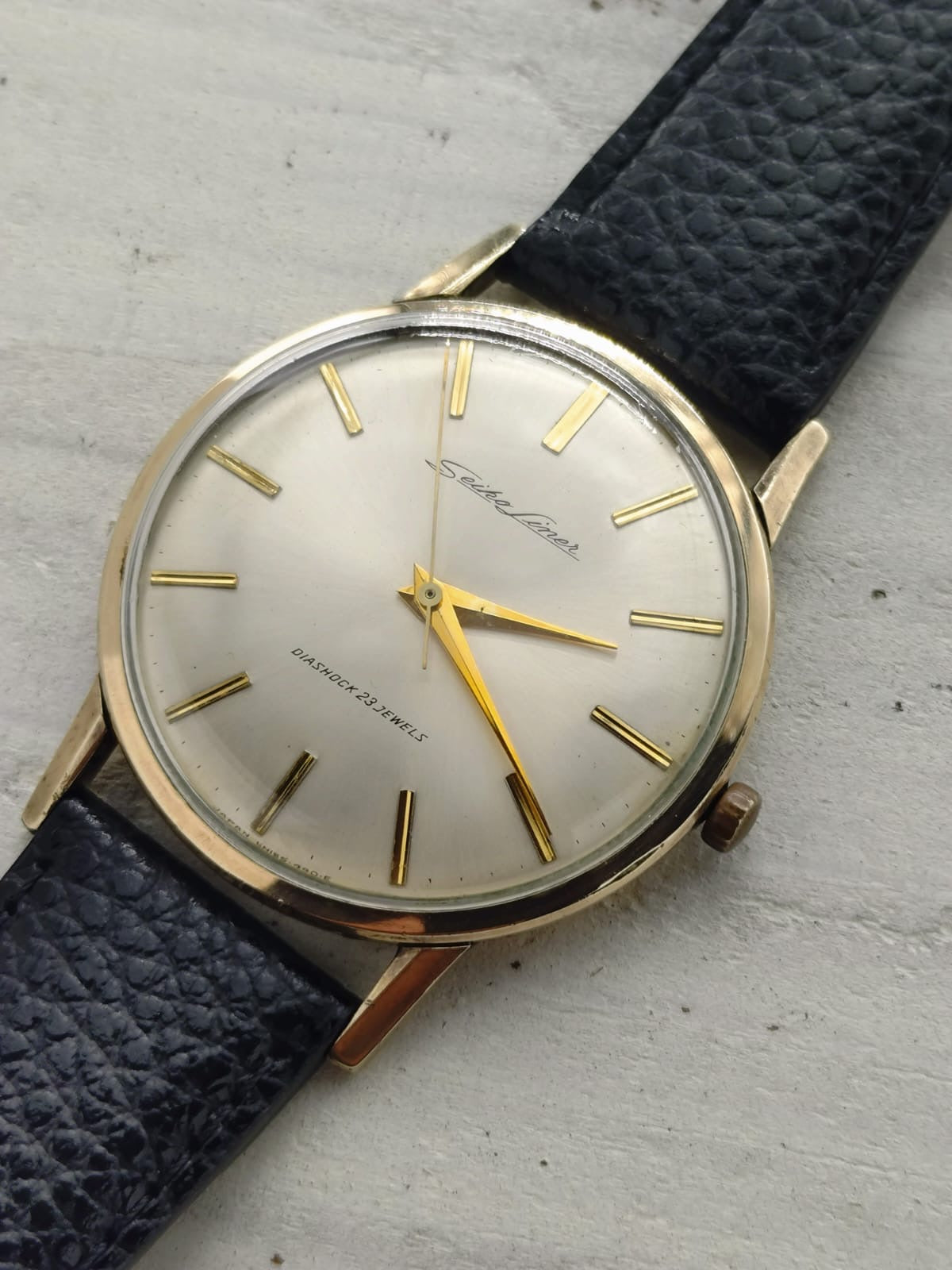 Seiko Liner « Diashock 23 Jewels » – Réf. 15010E – Calibre 3140, remontage manuel – Boîtier en plaqué or, début des années 1960 – fraîchement révisée