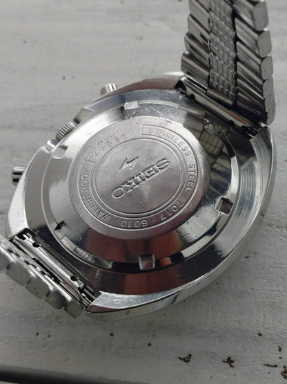 Seiko 5 Sports JDM Speed-Timer 7017-6010 – Caliber 7017, flyback chronograph with inner bezel, Daini Seikosha – February 1971 – freshly serviced