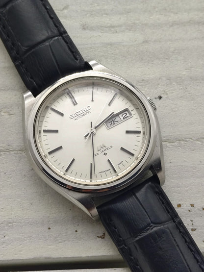 Seiko Lord Matic 5606-7072 – Caliber 5606A, 23 jewels, Suwa Seikosha – matte silver dial – January 1974 – freshly serviced