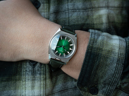 Vario Futurist Watch – Sunburst Green Fumé