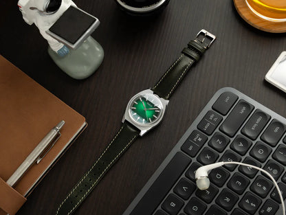 Vario Futurist Watch – Sunburst Green Fumé