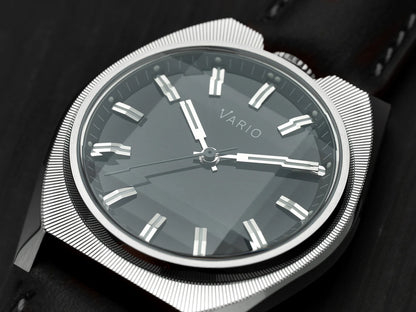 Vario Futurist Watch – Sunburst Black Fume