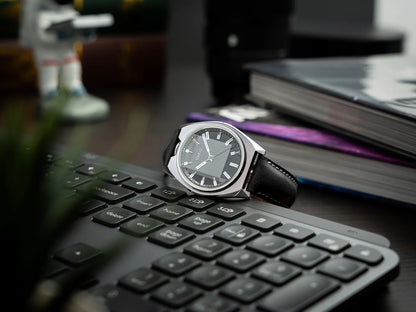 Vario Futurist Watch – Sunburst Purple Fume