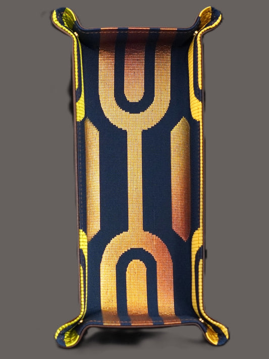 Plateau exclusif pour montres et bijoux – pièces uniques réalisées à la main à partir de tissus de kimonos japonais originaux, inspirées des calices japonais, 24 x 12 cm