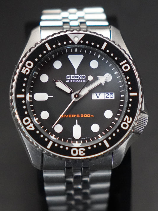 Seiko SKX007K2 Diver – Zifferblatt frontal