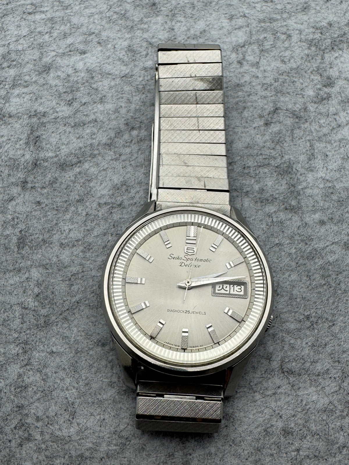Seiko Sportsmatic Deluxe 7619-7010 - March 1966 - Diashock 25 Jewels, fluted bezel - Original band - freshly serviced