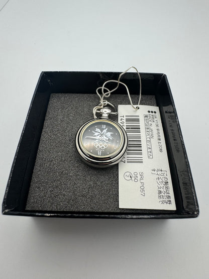 Seiko Pins-Watch Olympic Winter Games Nagano 1998 – Ref. Y136-6F50 – unworn with box