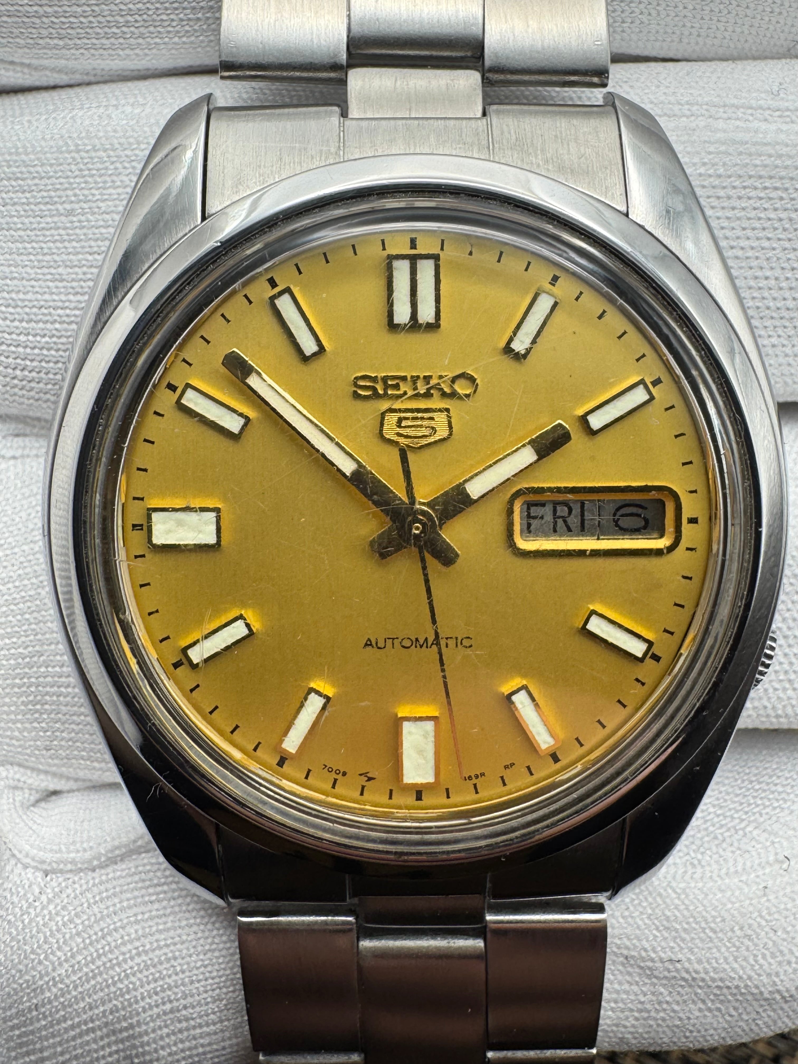Seiko 5 Automatic Ref. 7009-821A (October 1982) – Japanese