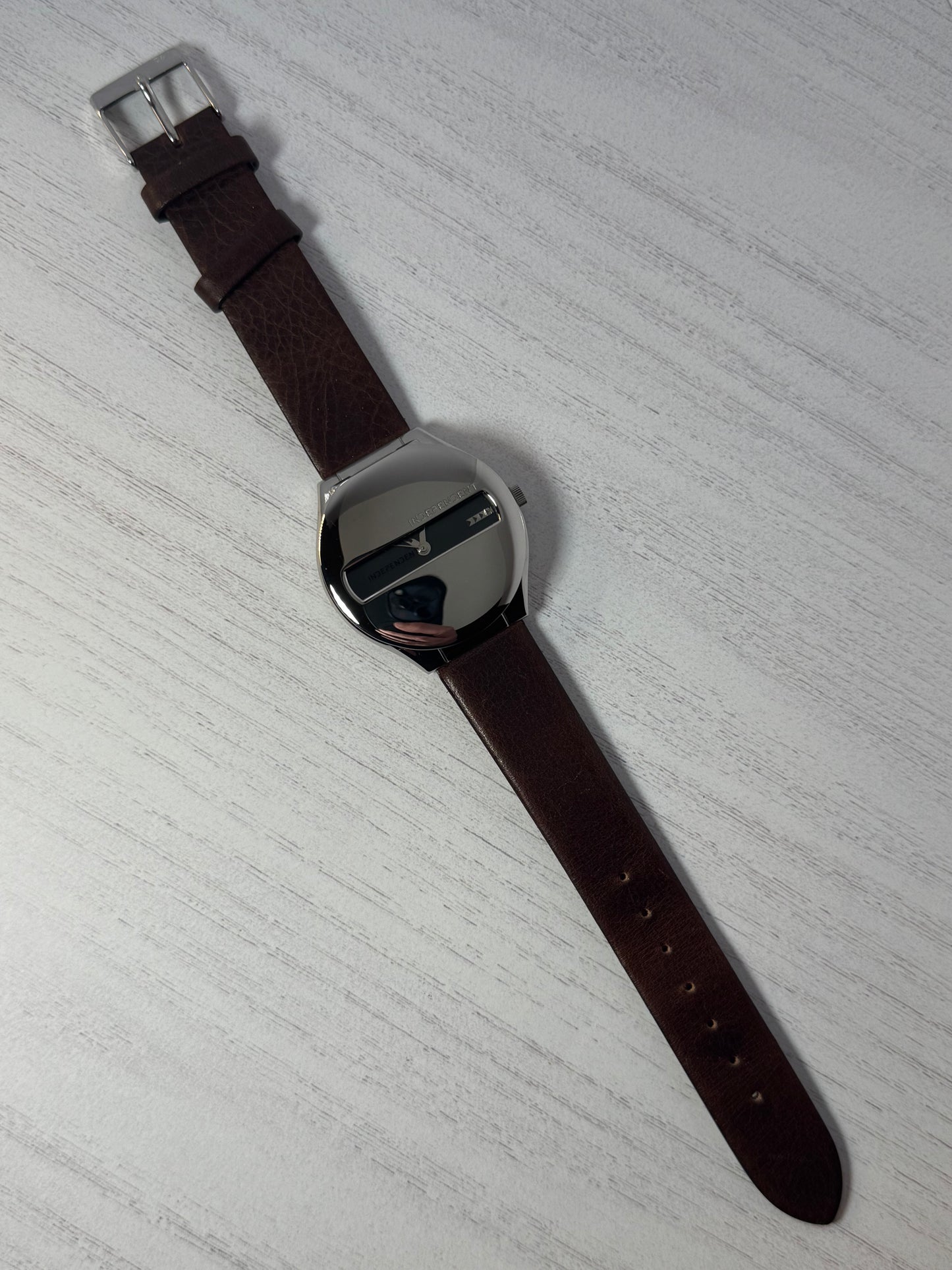 Citizen Independent – Herrenarmbanduhr (Quarz) mit aufklappbarem Deckel, neuwertig
