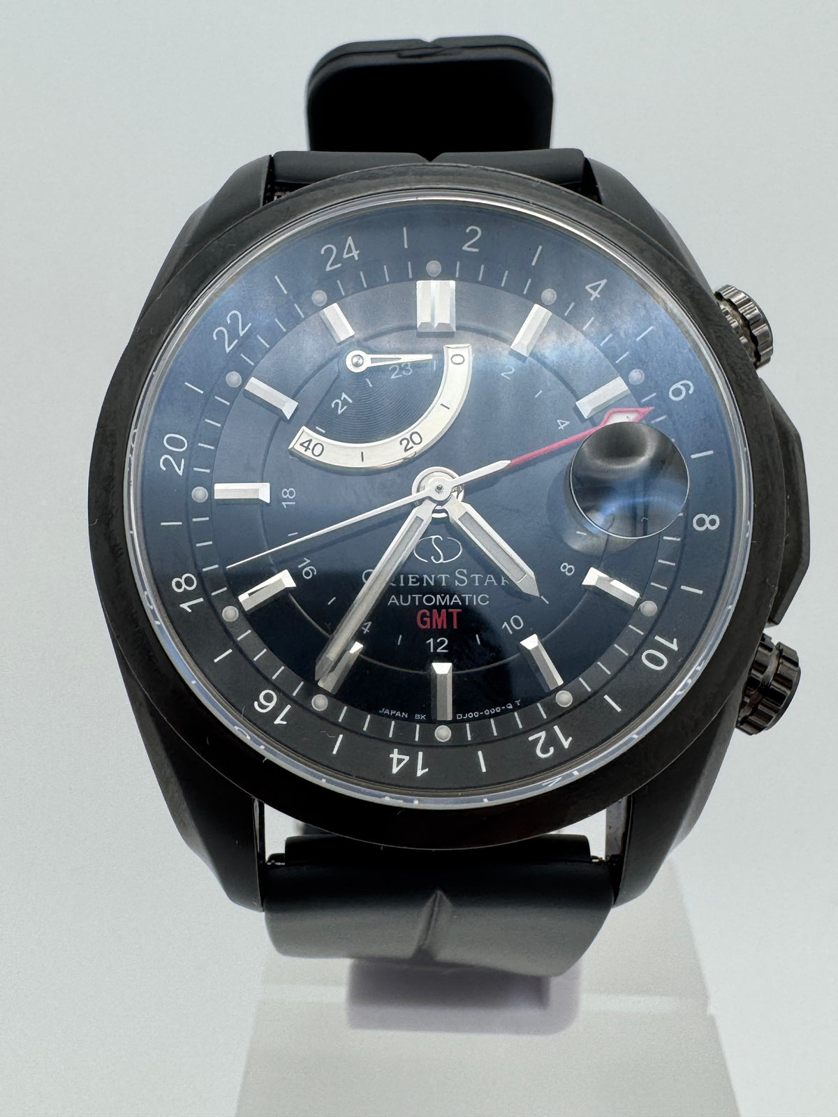 Orient Star Automatic GMT – black ion-plated, power reserve and second time zone – exhibition case back