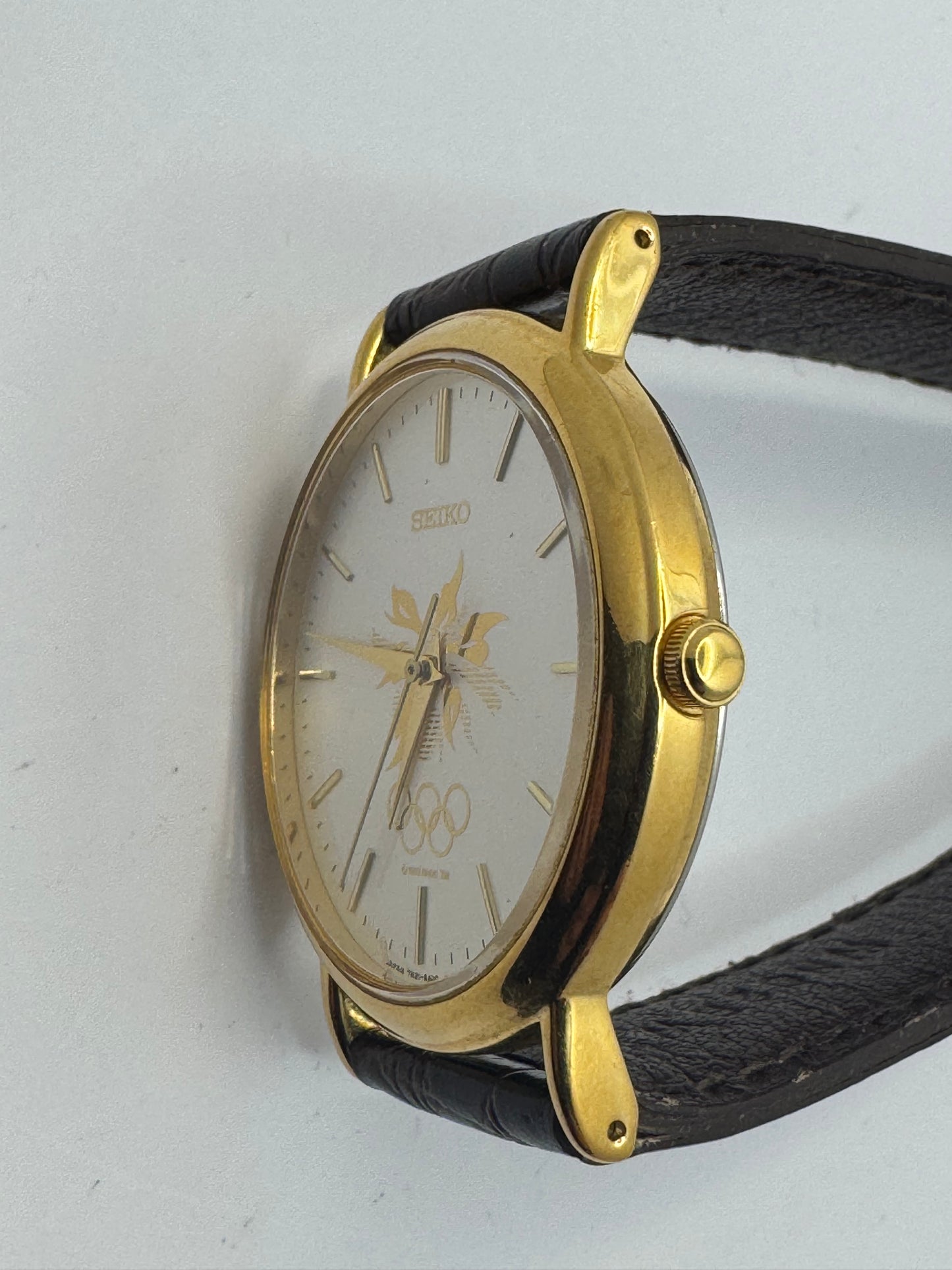 Seiko Nagano Olympic Commemorative Watch 1998 – Ref. 7N21-8A00 – Olympic Rings Dial – produziert Oktober 1997