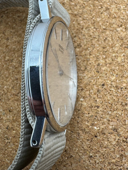 Seiko Quartz – Ref. 2C21-0120 (June 1986, Japan)