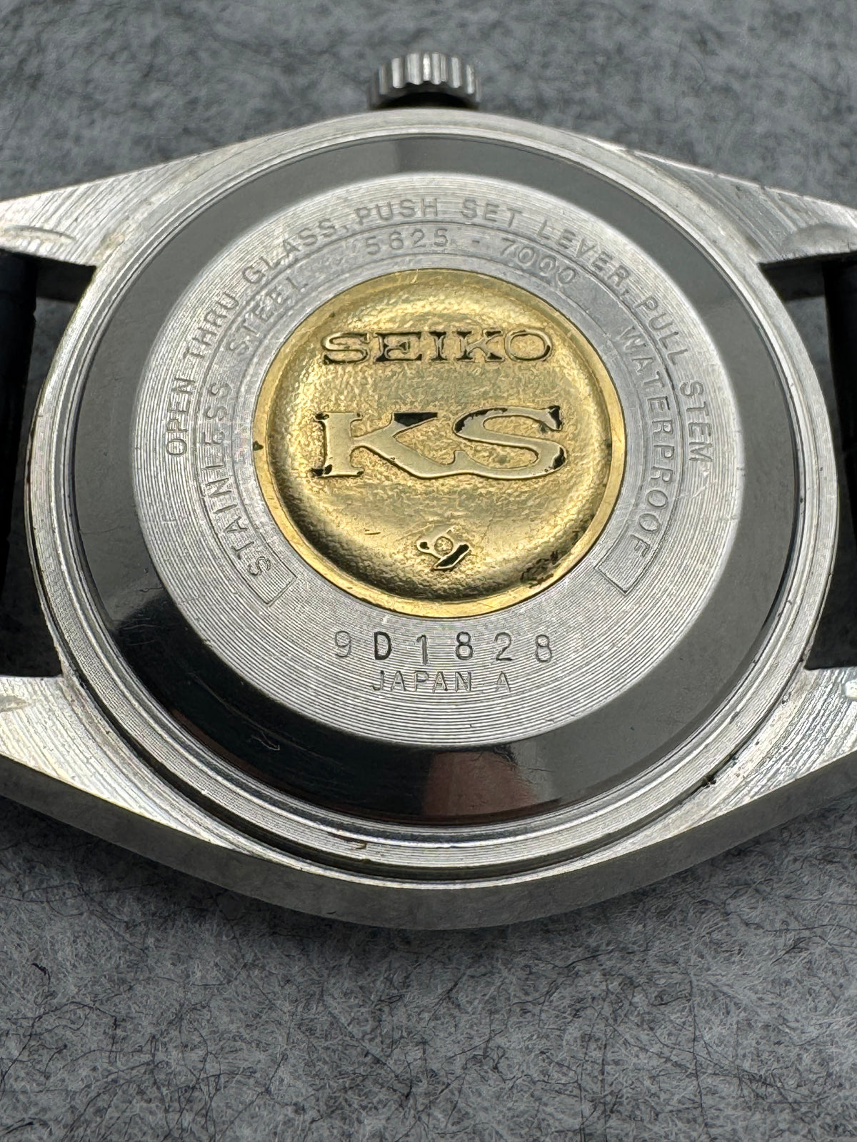 King Seiko Hi-Beat Réf. 5625-7000 – Décembre 1969 – Daini Seikosha – avec médaillon – révisée