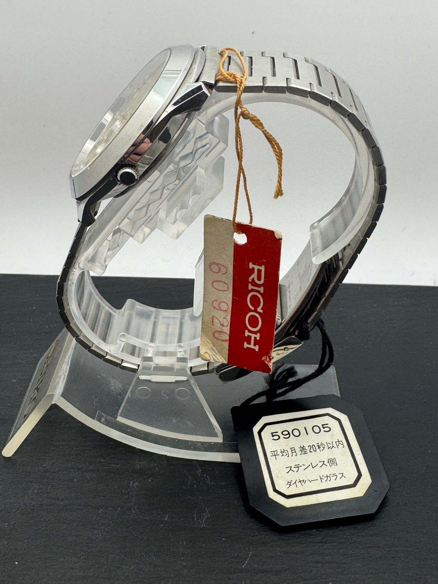 RICOH RIQUARTZ – NOS Day-Date Quartz (JDM, 1970er Jahre)